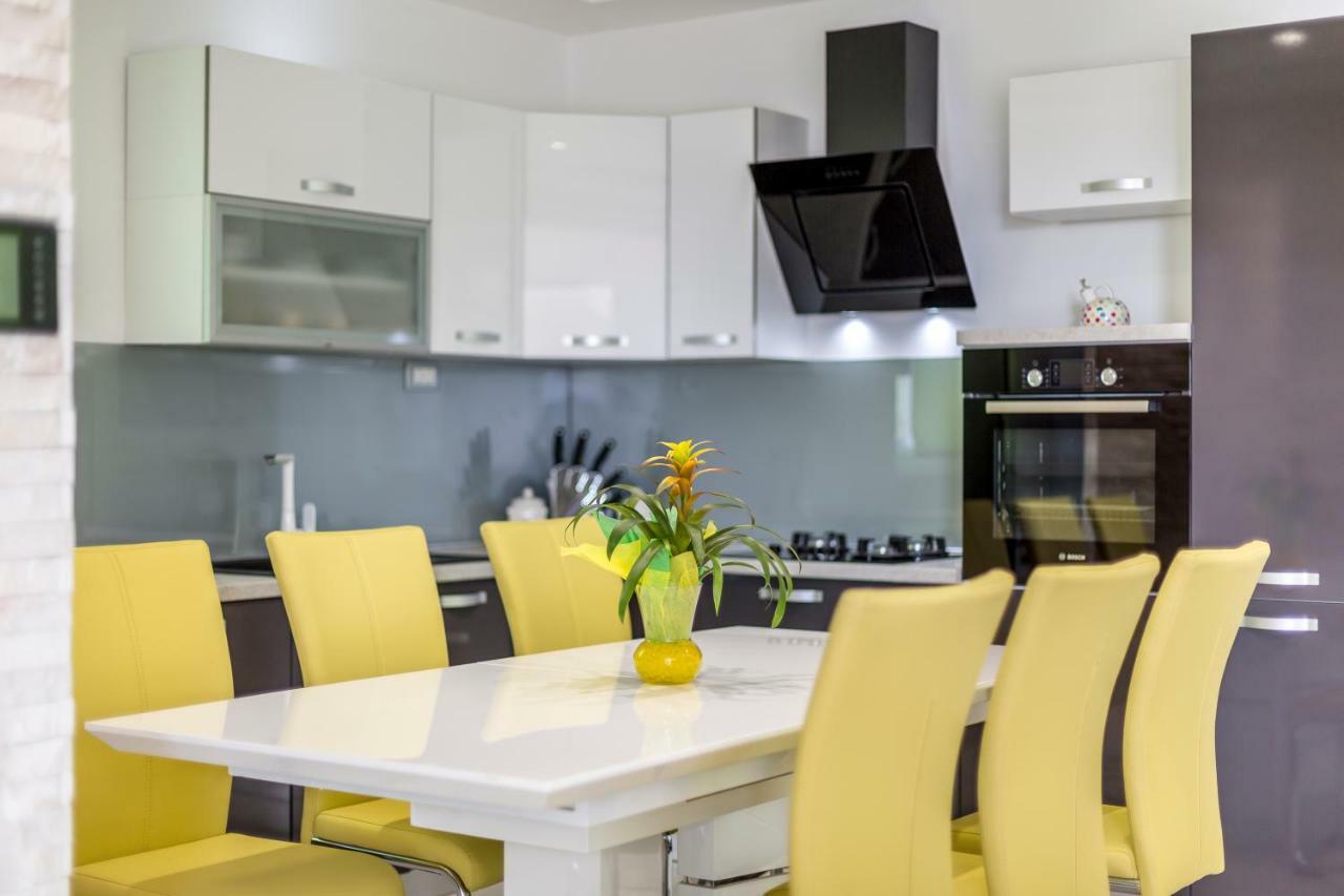 Sea Pearl Luxury Apartment Podstrana Exterior photo